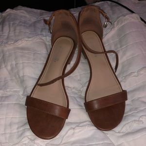 SOLD DO NOT BUY straps brown sandals